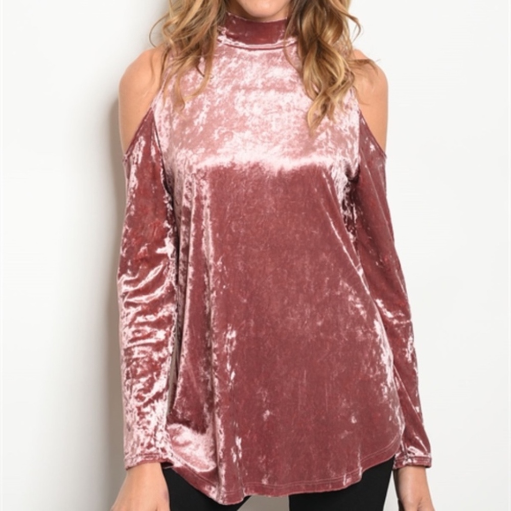 1 SMALL LEFT! CRUSHED VELVET COLD SHOULDER - Picture 2 of 4